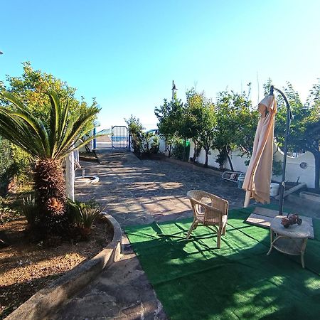 Monolocale Tirreno Studio Seafront Formia Exterior foto