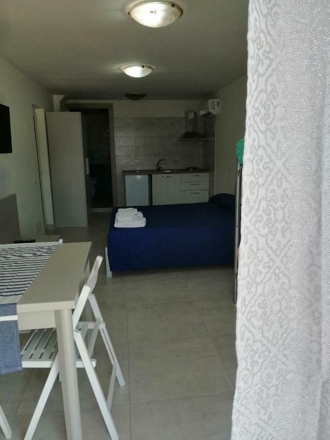 Monolocale Tirreno Studio Seafront Formia Exterior foto